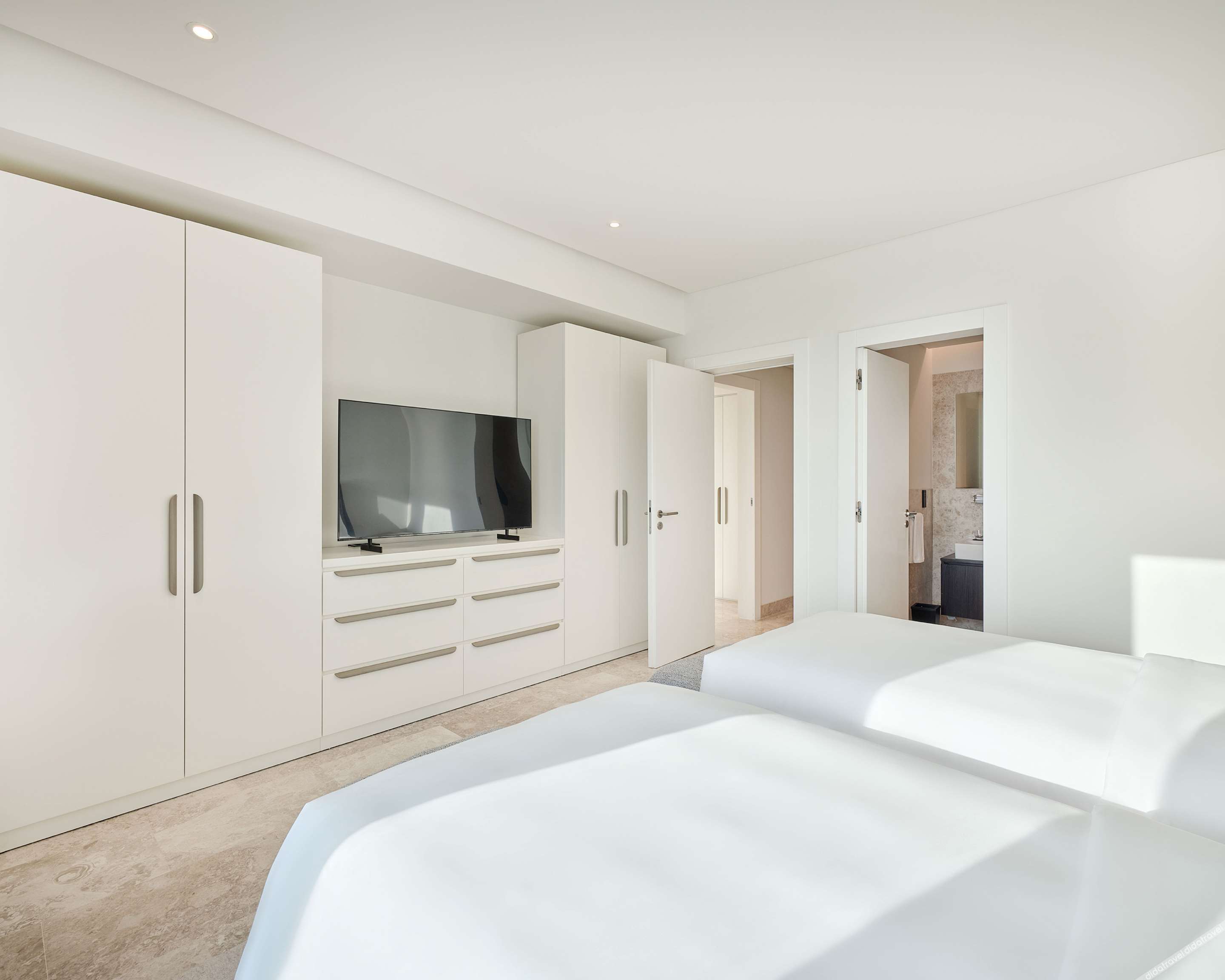 Grand Hyatt Kuwait Residences 2*