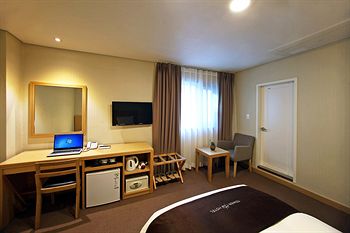 Tower Hill Hotel 3*