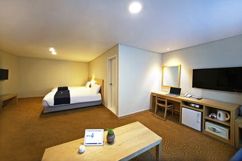 Tower Hill Hotel 3*