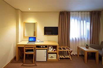 Tower Hill Hotel 3*