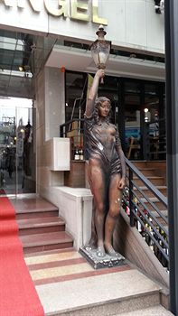 Angel Hotel 3*