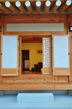 Gyeongju Hwangnamkwan Hanok Hotel 3*