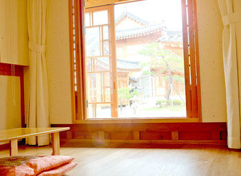 Gyeongju Hwangnamkwan Hanok Hotel 3*