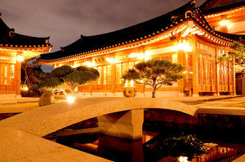 Gyeongju Hwangnamkwan Hanok Hotel 3*
