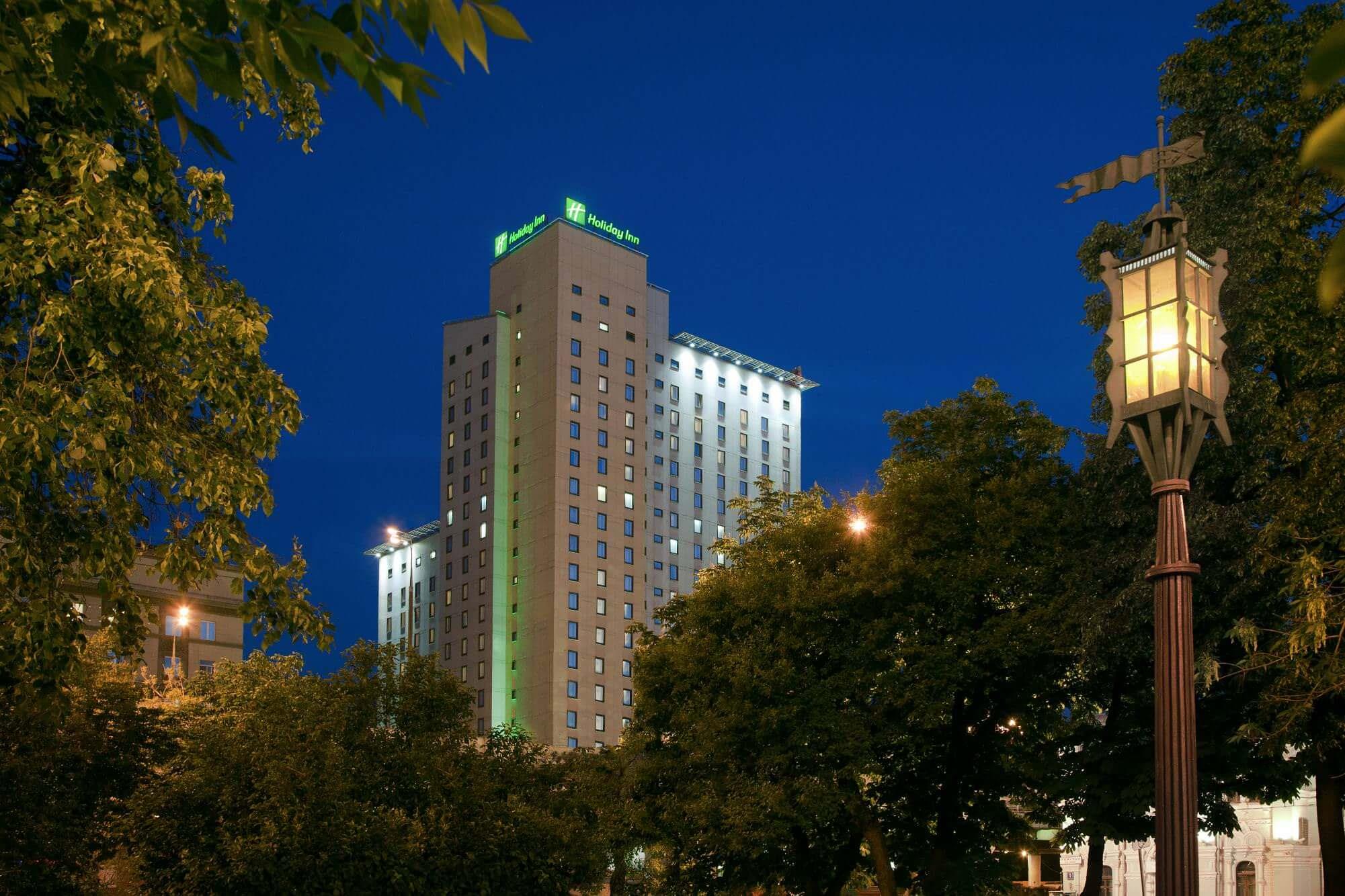 Отель холидей москва