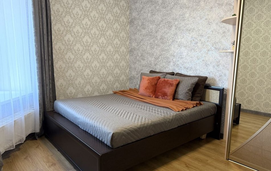 «Apartments Compass Group» \/ «Компас Групп на Мельникайте 150» апартаменты 2*