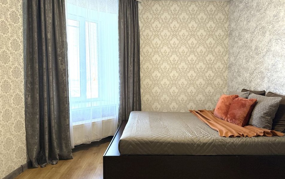 «Apartments Compass Group» \/ «Компас Групп на Мельникайте 150» апартаменты 2*
