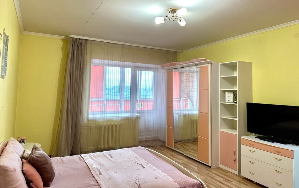 «Компас на Мельничной 83 апартаменты 2*