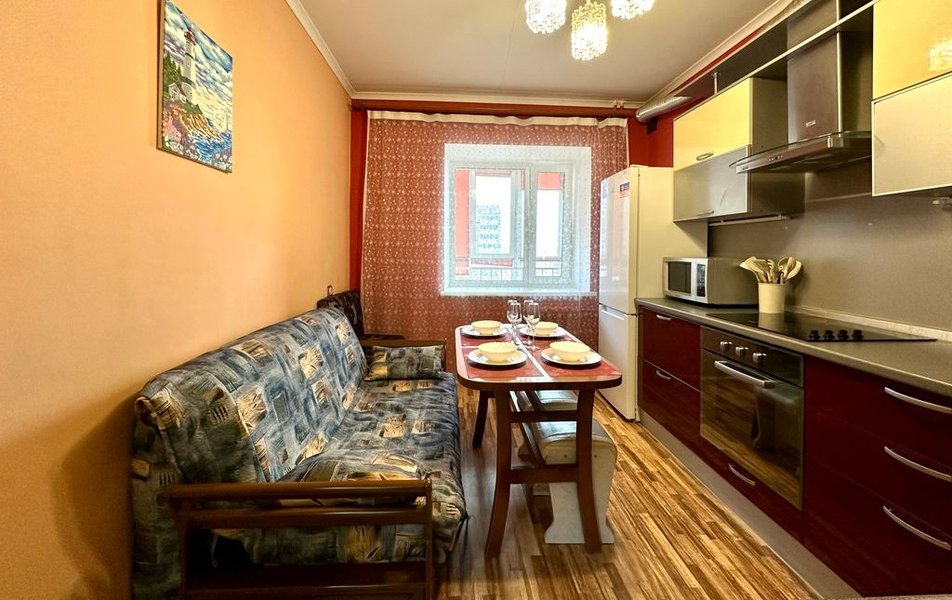 «Компас на Мельничной 83 апартаменты 2*