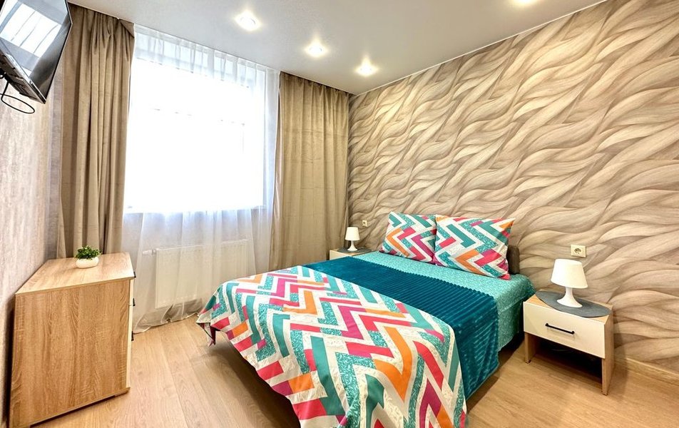 «Apartments Compass Group» \/ «Компас Групп на Первооткрывателей 6» апартаменты 2*