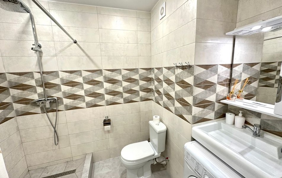 «Apartments Compass Group» \/ «Компас Групп на Первооткрывателей 6» апартаменты 2*