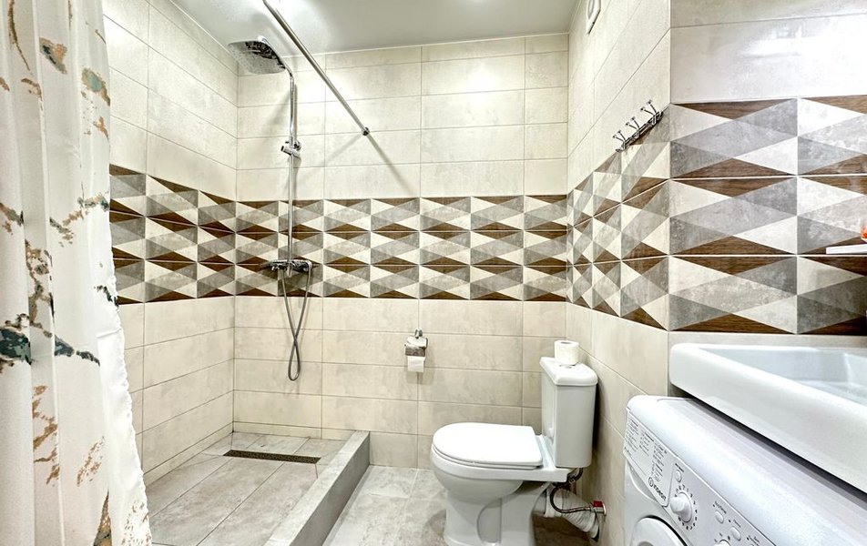 «Apartments Compass Group» \/ «Компас Групп на Первооткрывателей 6» апартаменты 2*