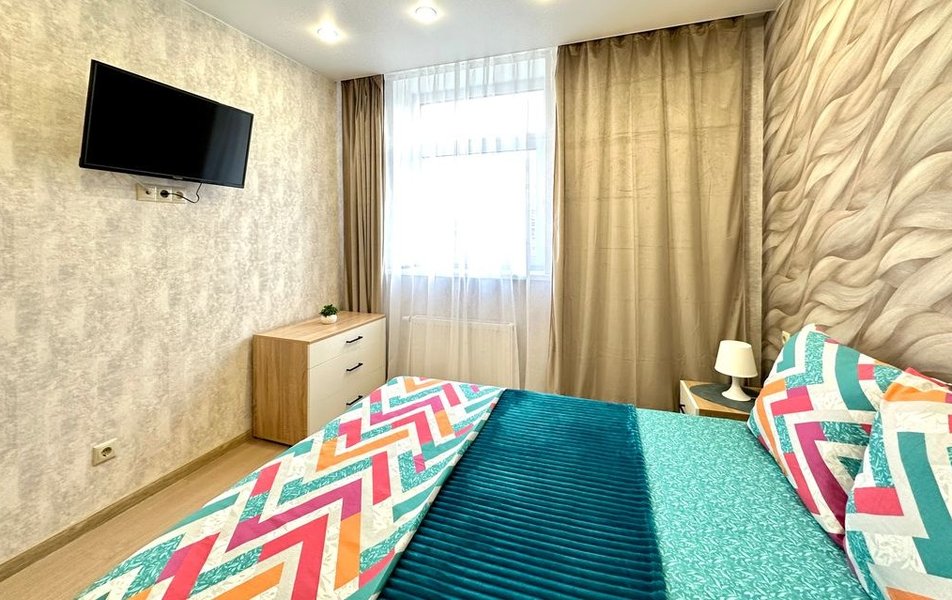 «Apartments Compass Group» \/ «Компас Групп на Первооткрывателей 6» апартаменты 2*