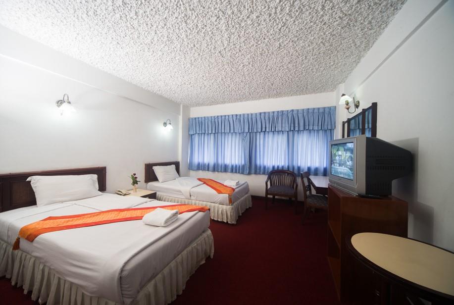 Amarin Nakorn Hotel 3*