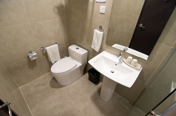 Ajang Hotel 3*