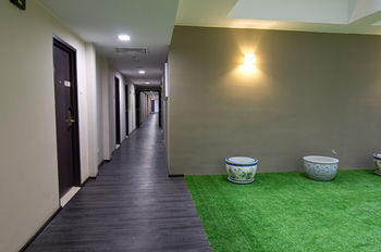 Ajang Hotel 3*