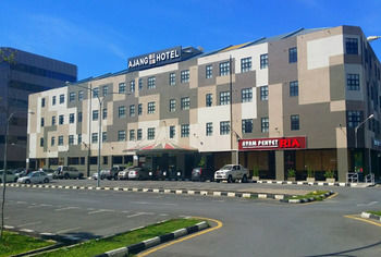 Ajang Hotel 3*