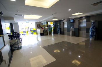 Ajang Hotel 3*