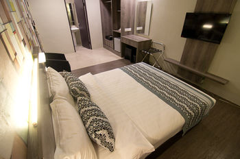 Ajang Hotel 3*