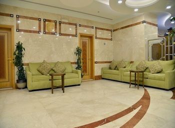 Nozol Royal Inn Hotel 4*