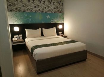 Evo Hotel Pekanbaru 3*