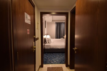 Zaha Al Munawara Hotel 3*