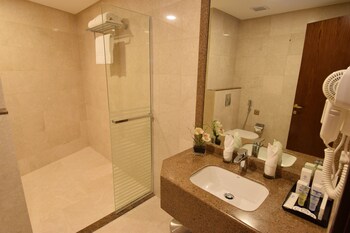 Zaha Al Munawara Hotel 3*