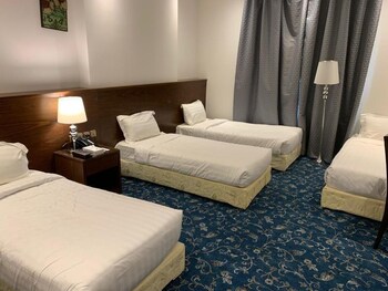 Zaha Al Munawara Hotel 3*