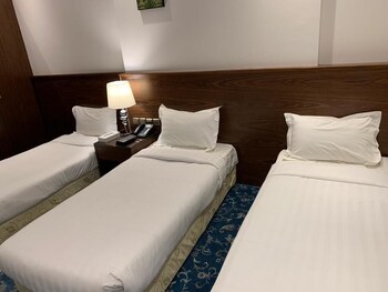 Zaha Al Munawara Hotel 3*