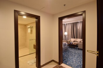Zaha Al Munawara Hotel 3*