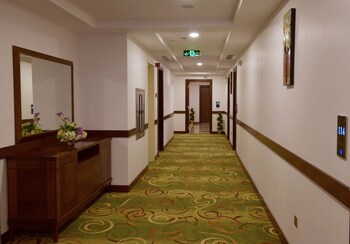 Zaha Al Munawara Hotel 3*