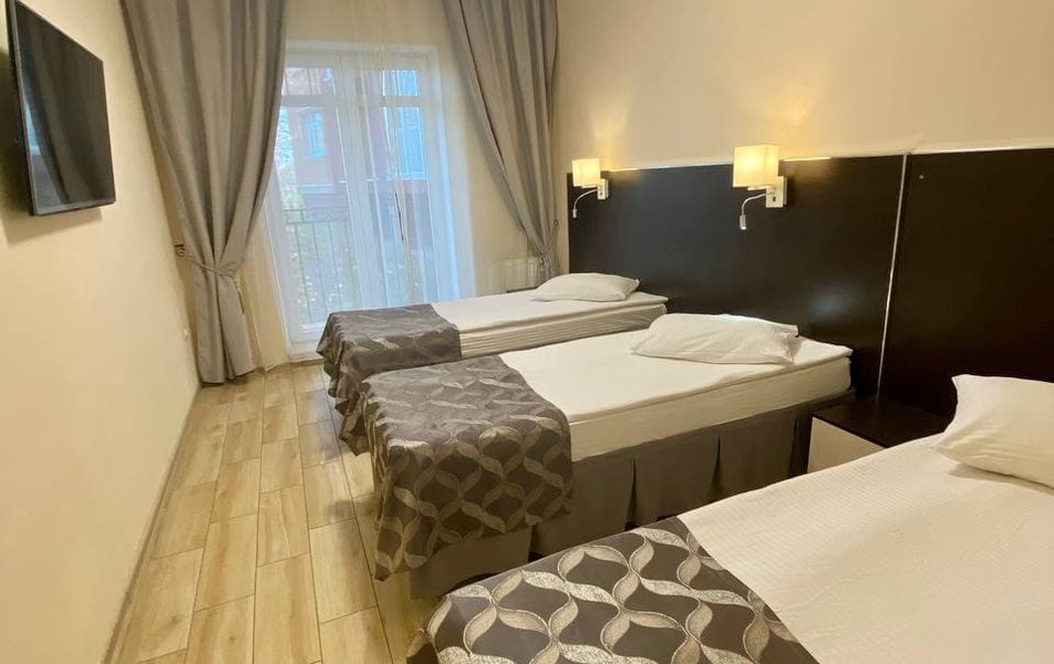 «Cruise Hotel & Cafe» \/ «Круиз отель и кафе» отель 2*