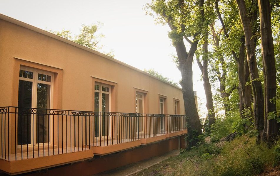 «Cruise Hotel & Cafe» \/ «Круиз отель и кафе» отель 2*