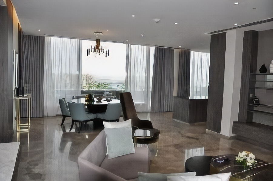 Views Hotel & Residences 5*