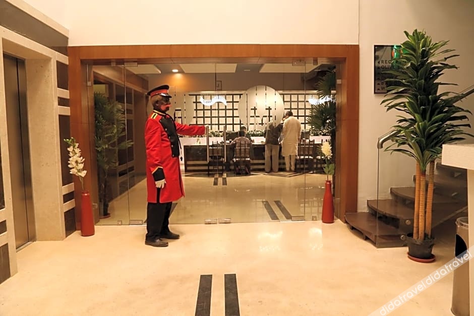 Metropolis Hotel 3*