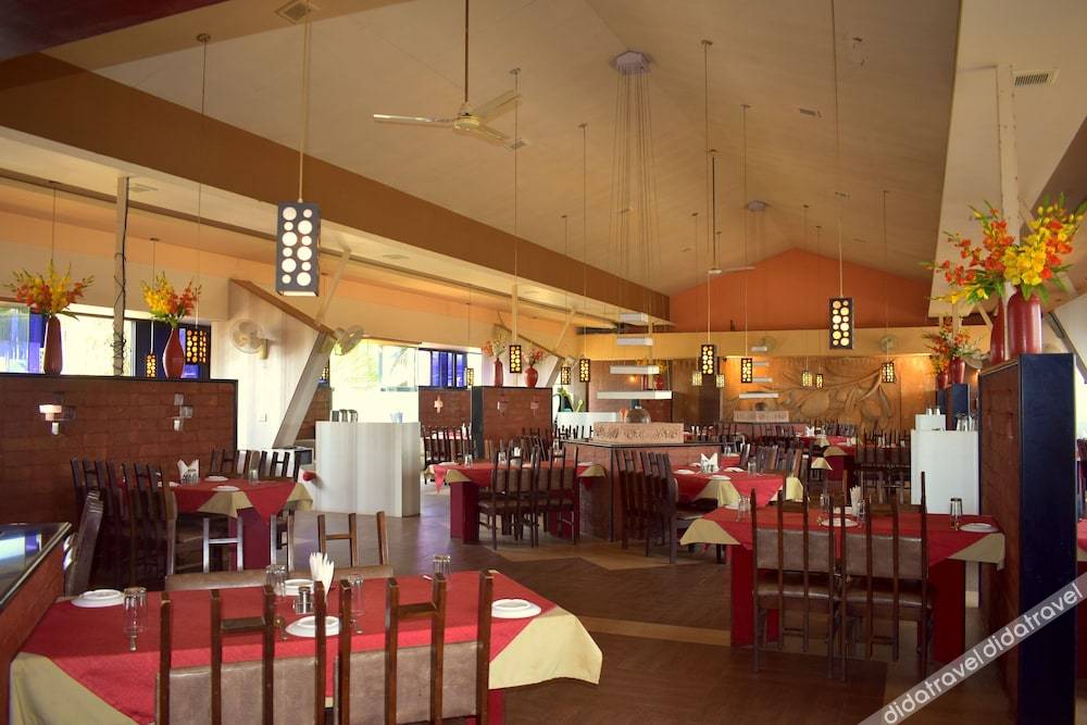 Metropolis Hotel 3*