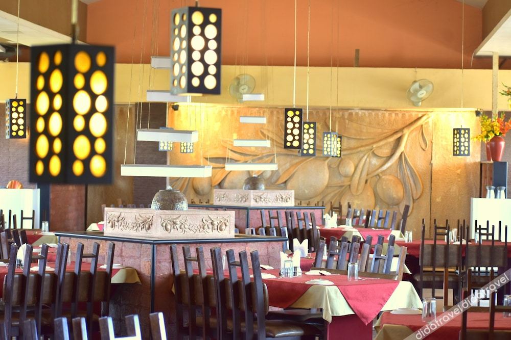 Metropolis Hotel 3*