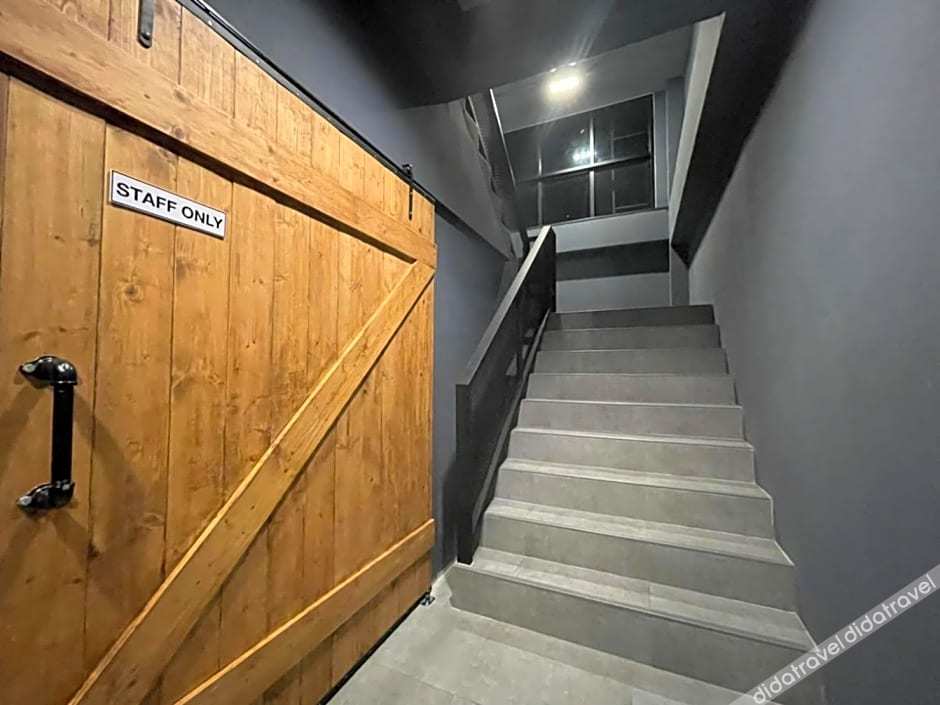 Loft Space Hotel 2*