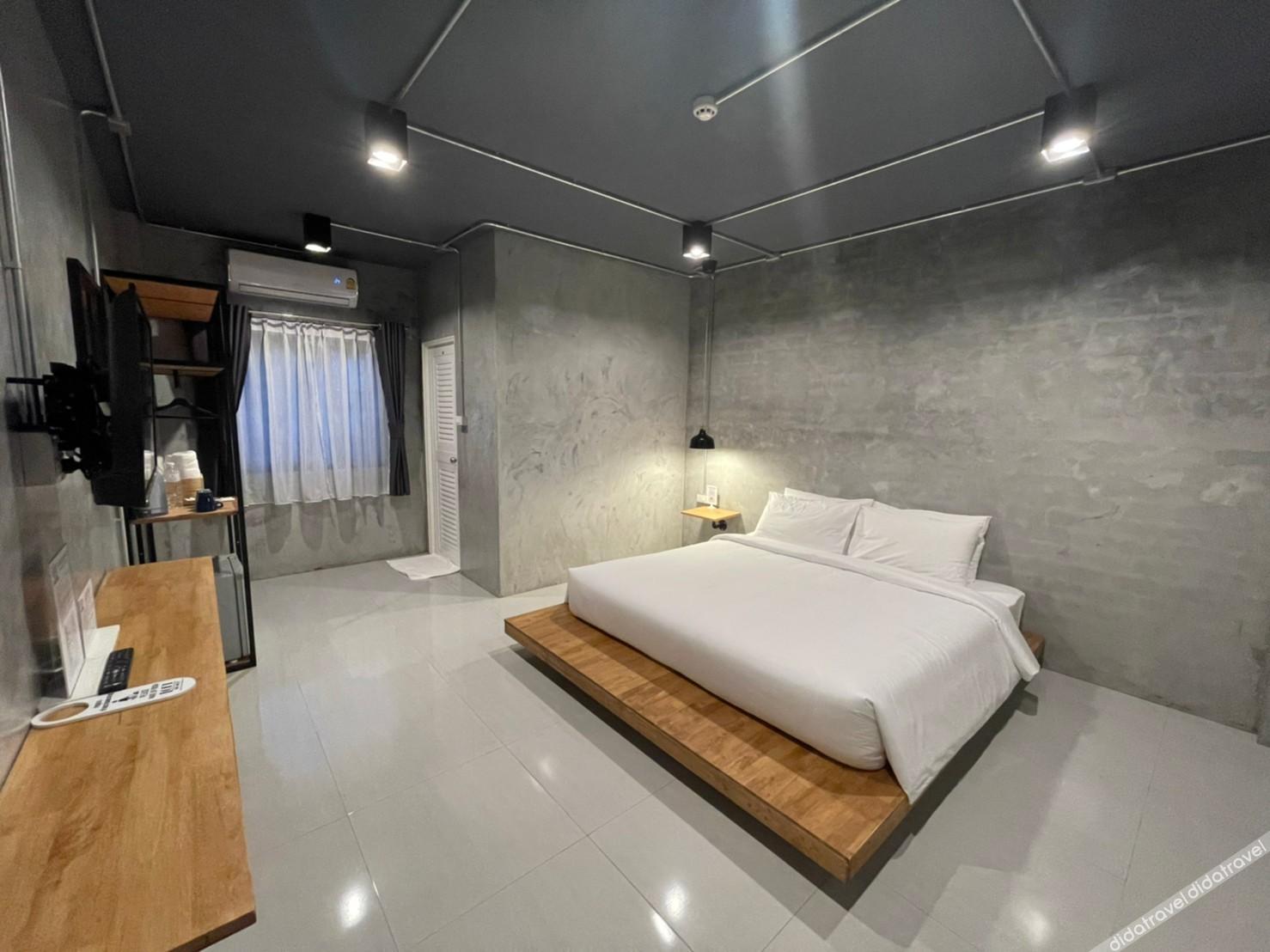 Loft Space Hotel 2*