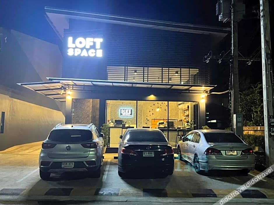 Loft Space Hotel 2*