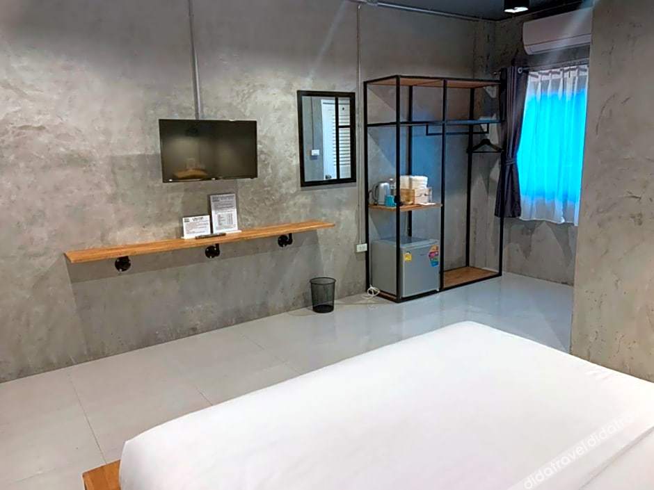 Loft Space Hotel 2*