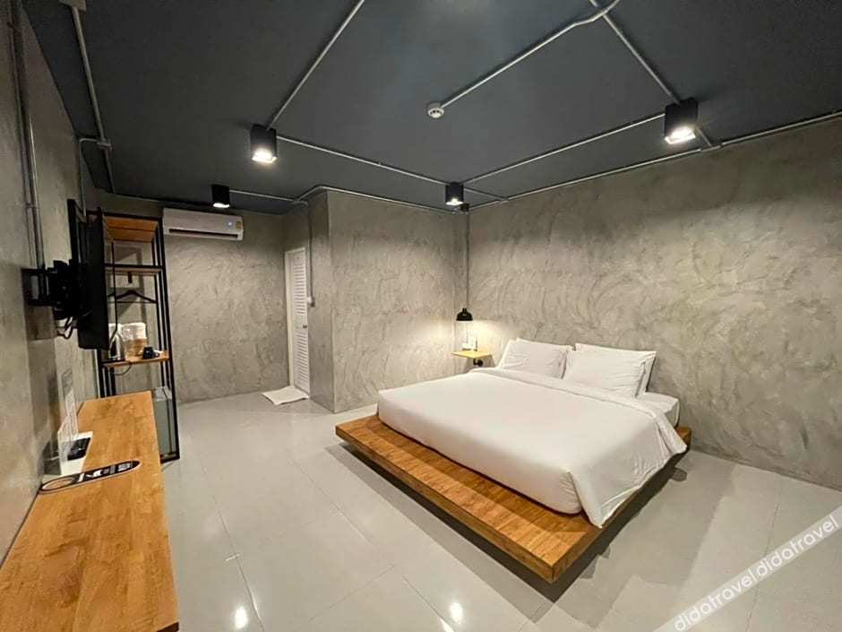 Loft Space Hotel 2*
