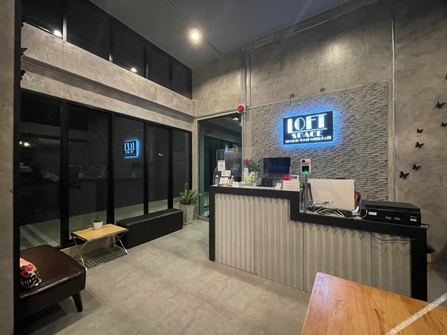Loft Space Hotel 2*