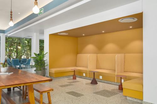 Neighbourgood East City 3*