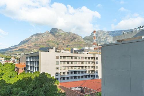 Neighbourgood East City 3*