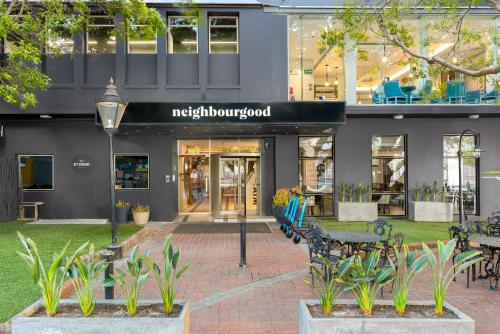 Neighbourgood East City 3*