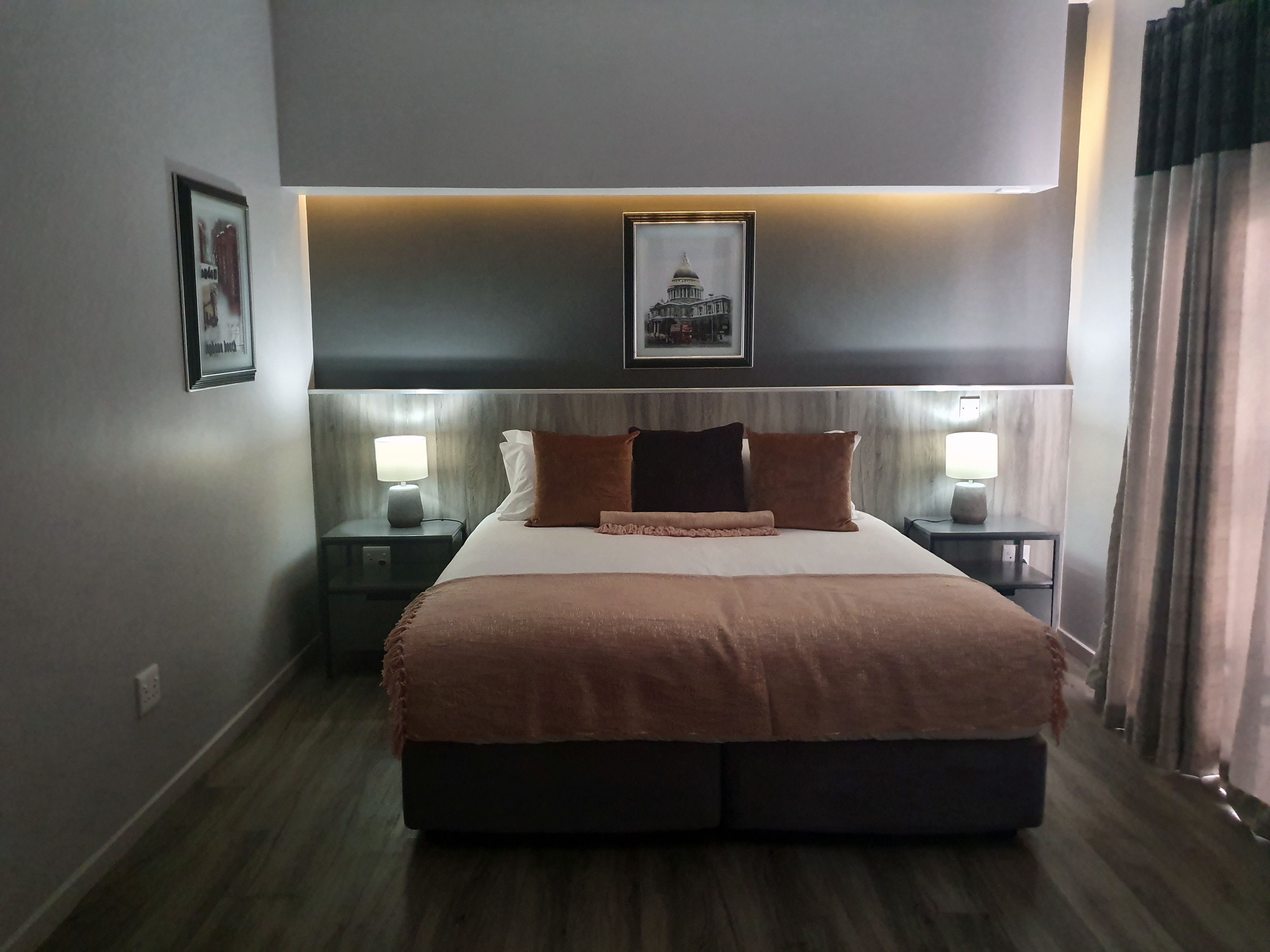 La Orchard Hotel 3*