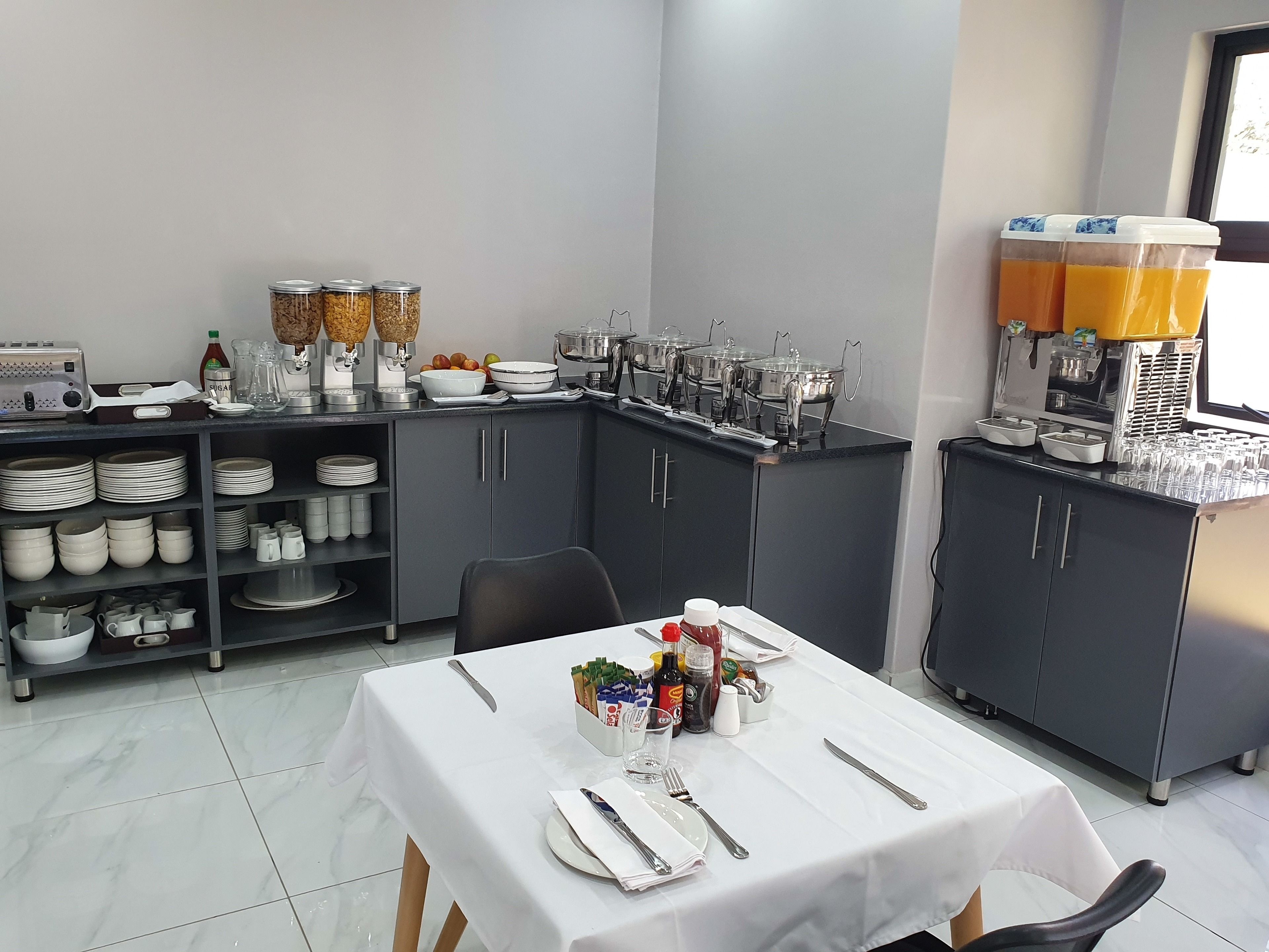 La Orchard Hotel 3*