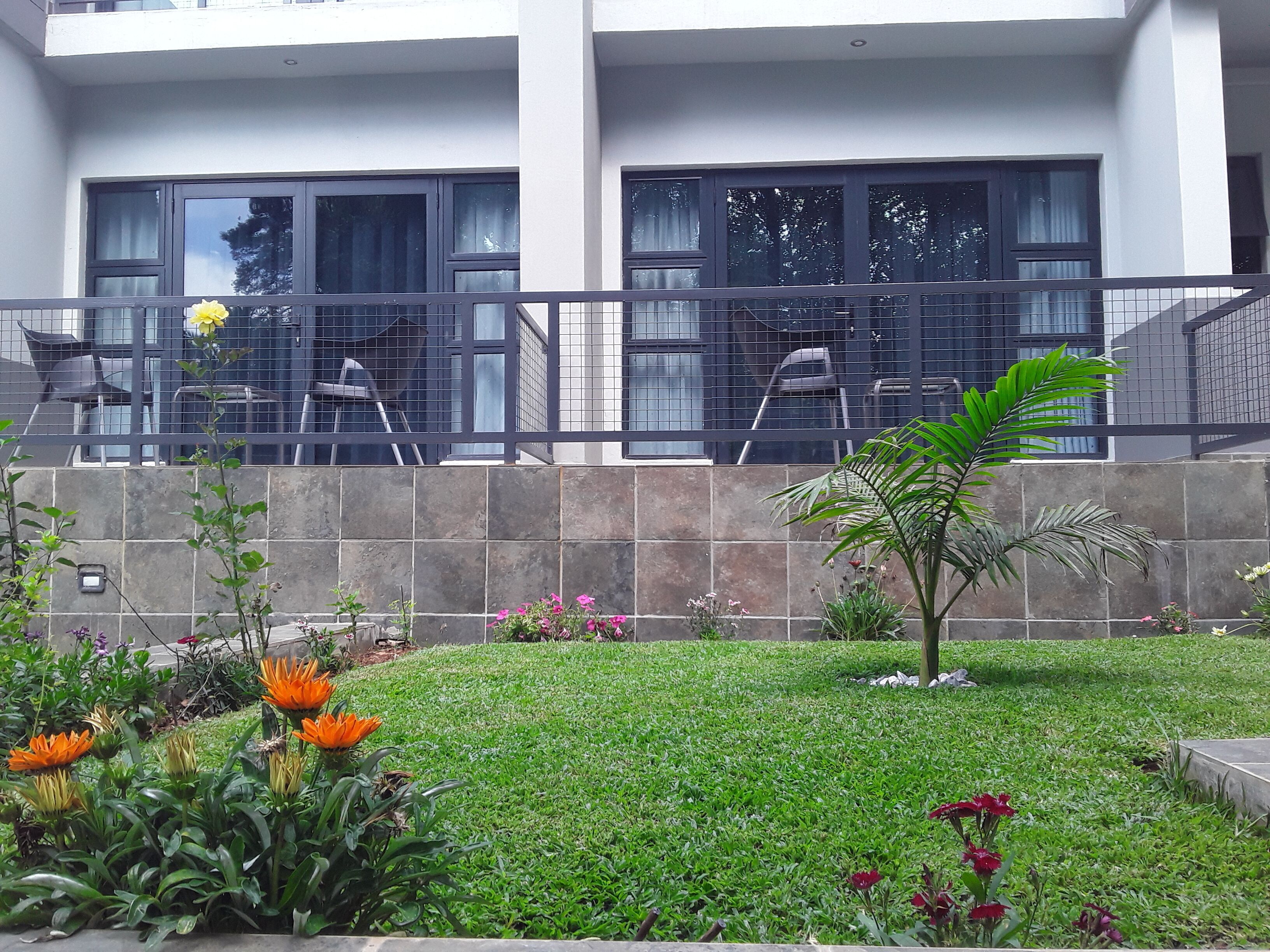 La Orchard Hotel 3*