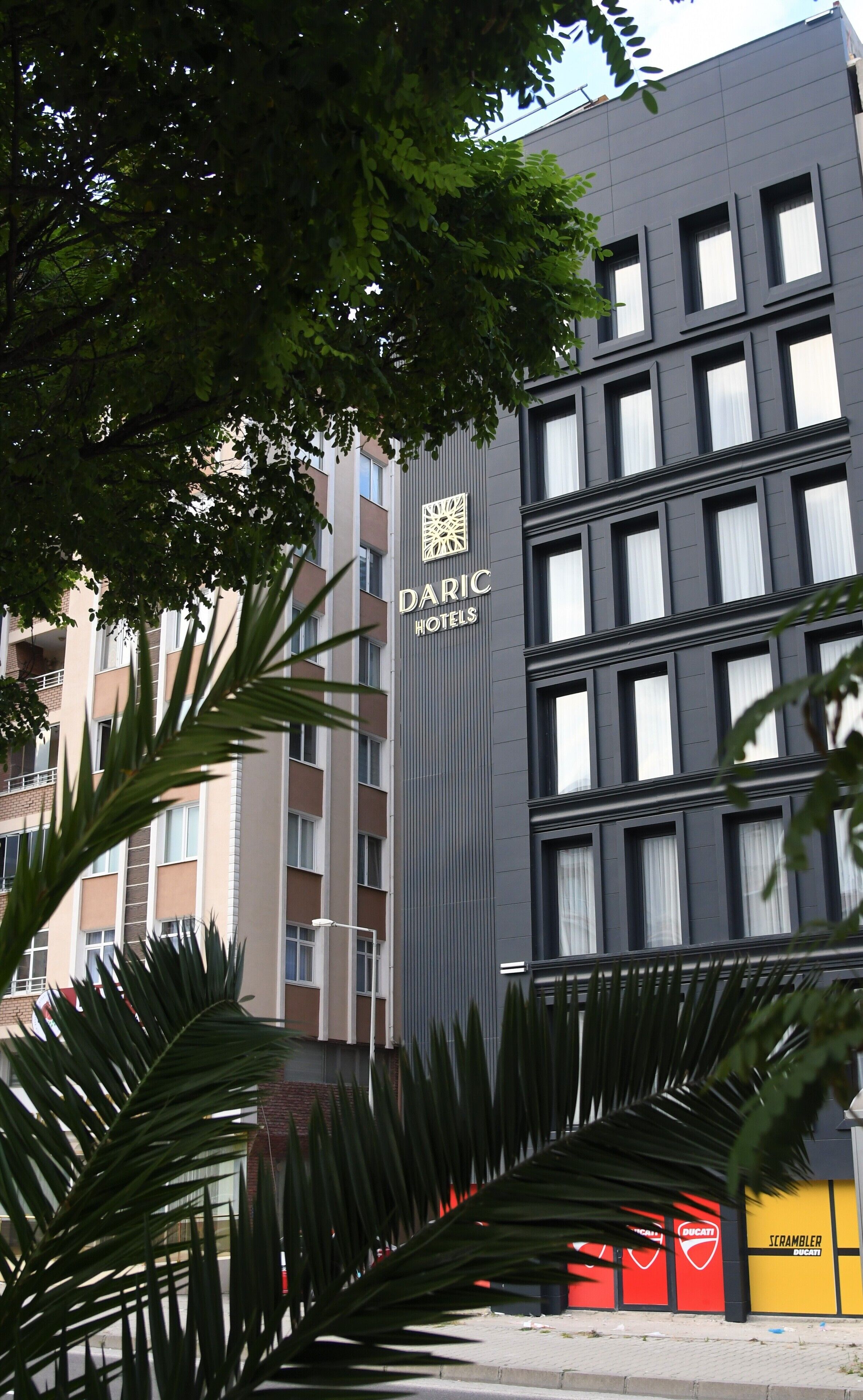 Daric Hotels 0*